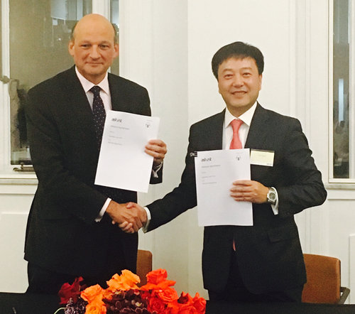 亚洲最大赌博网站中茂与ASHURST联盟推进