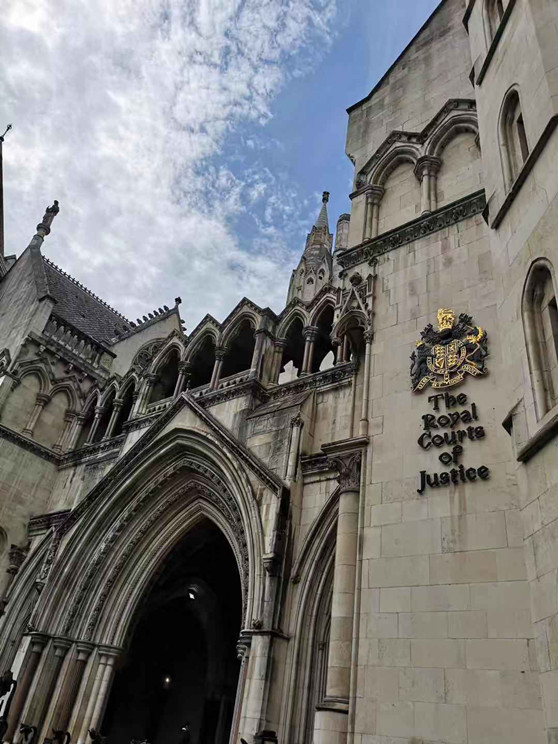 亚洲最大赌博网站中茂青年合伙人参加英国亚司特律师事务所的交流和培训