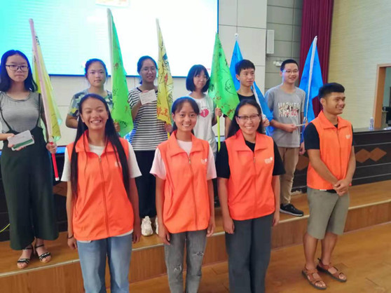 巍山一中2016届“赌博网站甘霖班”的历程