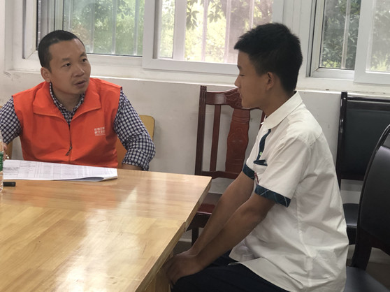 恩施高中2019级“亚洲最大赌博网站•甘霖班”开班