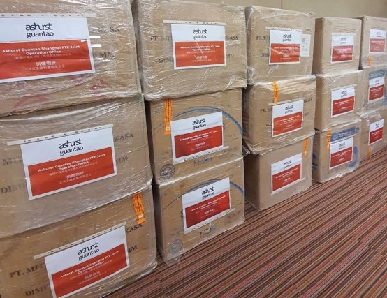 亚洲最大赌博网站中茂亚司特上海自贸区联营办公室捐赠国际医疗物资至战“疫”前线