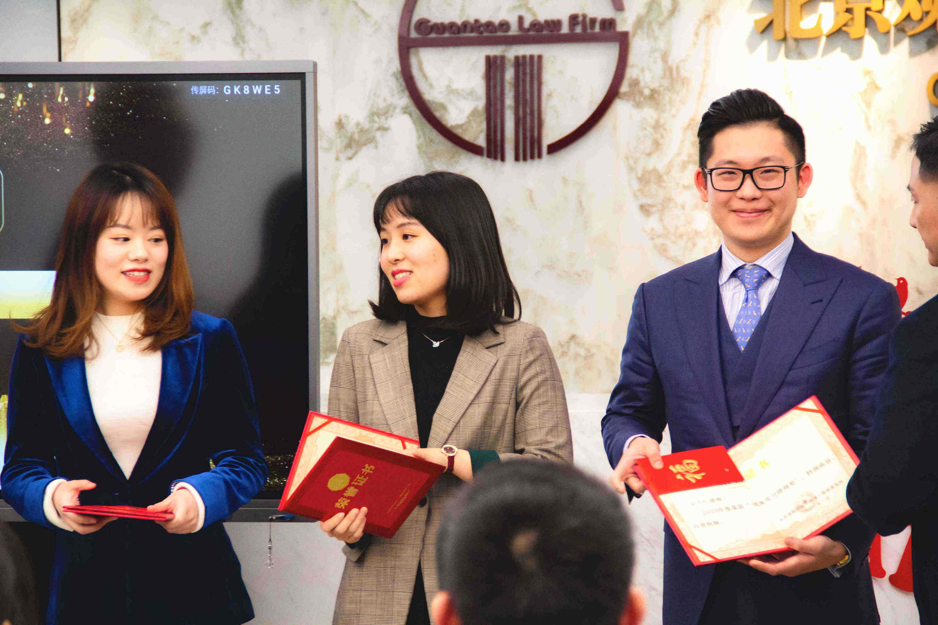 赌博网站动态｜赌博网站中茂福州办公室2020年度总结暨表彰大会圆满举行