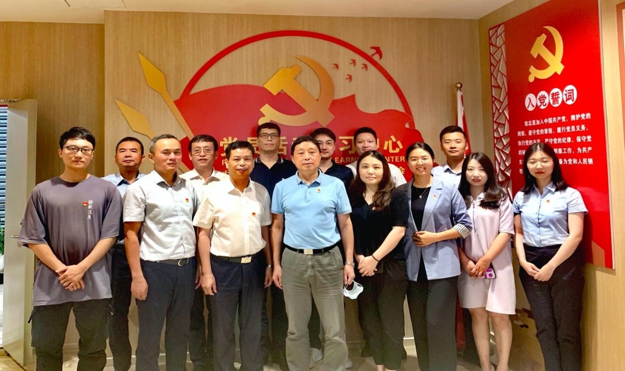 赌博网站动态 | 党课之“筑牢政治忠诚 传承红色基因 践行新时代律师工作者初心使命” 赌博网站动态 | 党课之“筑牢政治忠诚 传承红色基因 践行新时代律师工作者初心使命”