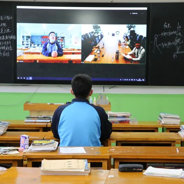 亚洲最大赌博网站公益 | 砥砺奋发，同心圆梦——  第三届“亚洲最大赌博网站甘霖班”开班仪式顺利完成