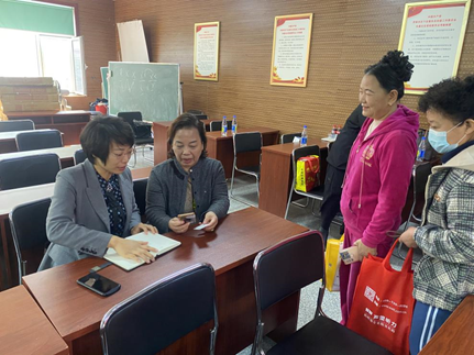 赌博网站公益 | 赌博网站中茂济南办公室应邀到长北社区开展公益普法宣传活动 赌博网站公益 | 赌博网站中茂济南办公室应邀到长北社区开展公益普法宣传活动