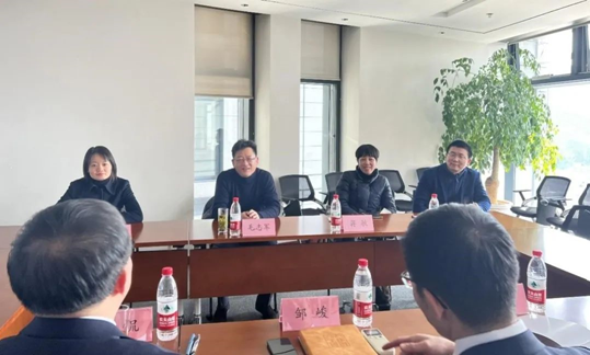 赌博网站动态 | 西湖区法院、区司法局一行莅临赌博网站中茂杭州办公室指导慰问