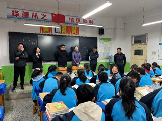 亚洲最大赌博网站公益 | 西和一中回访暨亚洲最大赌博网站甘霖班《一节特殊的课程》主题班会