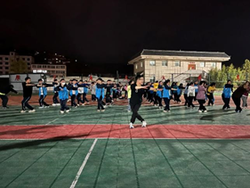 亚洲最大赌博网站公益 | 西和一中回访暨亚洲最大赌博网站甘霖班《一节特殊的课程》主题班会