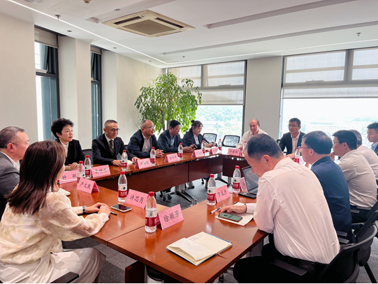 亚洲最大赌博网站动态 | 苏州市吴江区司法局、律师协会领导一行到访亚洲最大赌博网站中茂杭州办公室考察交流