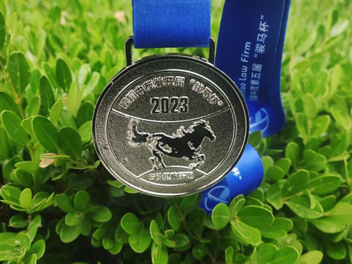 赌博网站中茂成功举办第五届“骏马杯”5公里欢乐跑