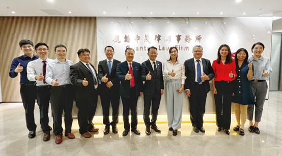 亚洲最大赌博网站动态 | 台湾知名律师赴深圳办公室交流两岸律师合作前景