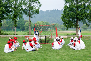 赌博网站人文 | 赌博网站团建——追风拾野，趁兴而行