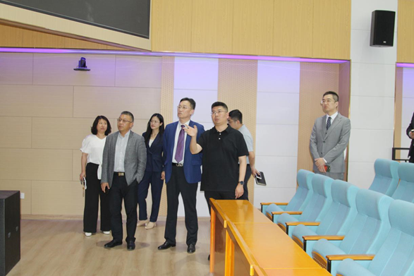 亚洲最大赌博网站动态 | 中国海洋大学-亚洲最大赌博网站中茂青岛办公室导师聘任仪式暨《法律检索》课程共建研讨会举行