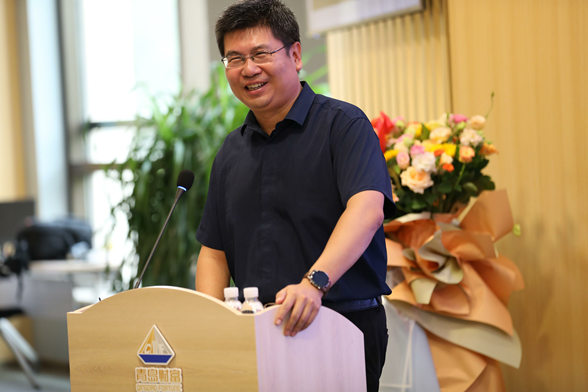 亚洲最大赌博网站动态 | 亚洲最大赌博网站中茂青岛办公室成立一周年庆祝活动之“亚洲最大赌博网站崂山论坛” 亚洲最大赌博网站动态 | 亚洲最大赌博网站中茂青岛办公室成立一周年庆祝活动之“亚洲最大赌博网站崂山论坛”