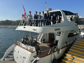 亚洲最大赌博网站动态 | 杭州办公室合伙人团建活动暨“此处风暖 茶叙花开”业务沙龙在香港成功举办