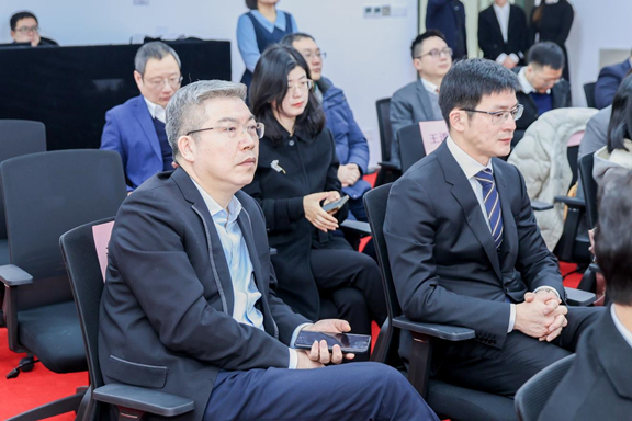 亚洲最大赌博网站快讯 | 亚洲最大赌博网站中茂苏州办公室新址开业暨亚洲最大赌博网站・东盟法律服务中心揭牌仪式举行