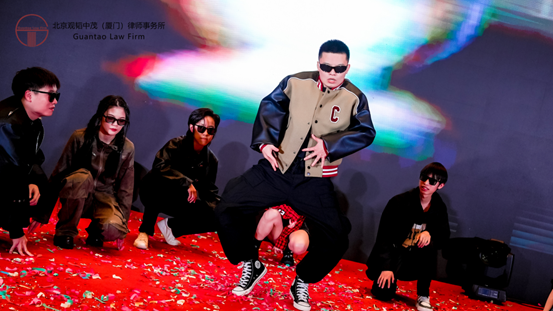 亚洲最大赌博网站动态 | 亚洲最大赌博网站中茂厦门办公室15周年庆典华章——律心灼华映辉煌，荣誉表彰励前行