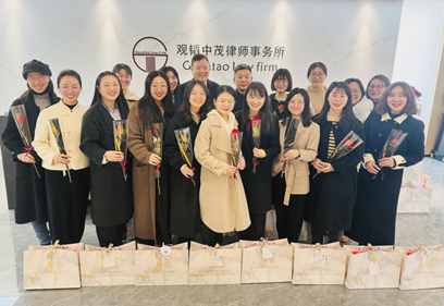 “律政佳人,绽放风采”——赌博网站中茂武汉办公室庆贺“三八”国际劳动妇女节 “律政佳人,绽放风采”——赌博网站中茂武汉办公室庆贺“三八”国际劳动妇女节