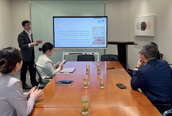 赌博网站动态 | 杭州律协秘书长沈海鸥一行莅临赌博网站中茂杭州办公室走访调研