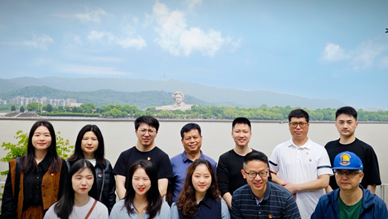 赌博网站党建 | 赌博网站中茂福州办公室开展主题党日活动