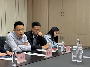 赌博网站动态 | 赌博网站中茂南京办公室新能源法律研究中心顺利召开2024年度首次会议暨特聘顾问授牌仪式