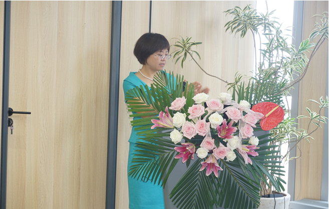 赌博网站动态 | 山西财经大学法学院师生到访赌博网站中茂太原办公室