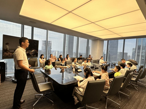 亚洲最大赌博网站公益 | 亚洲最大赌博网站宁波办公室“小小法律人”活动顺利举办