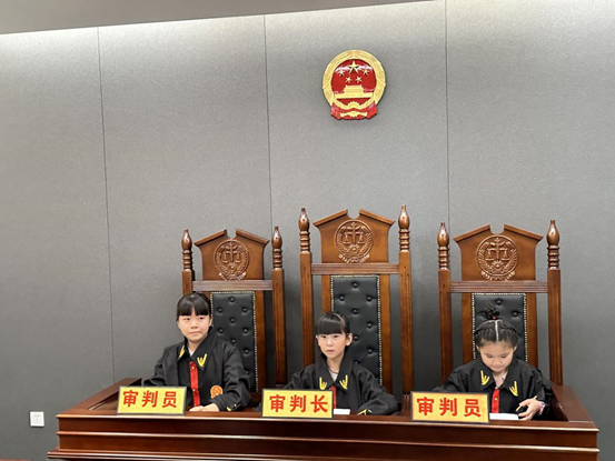 亚洲最大赌博网站公益 | 亚洲最大赌博网站宁波办公室“小小法律人”活动顺利举办