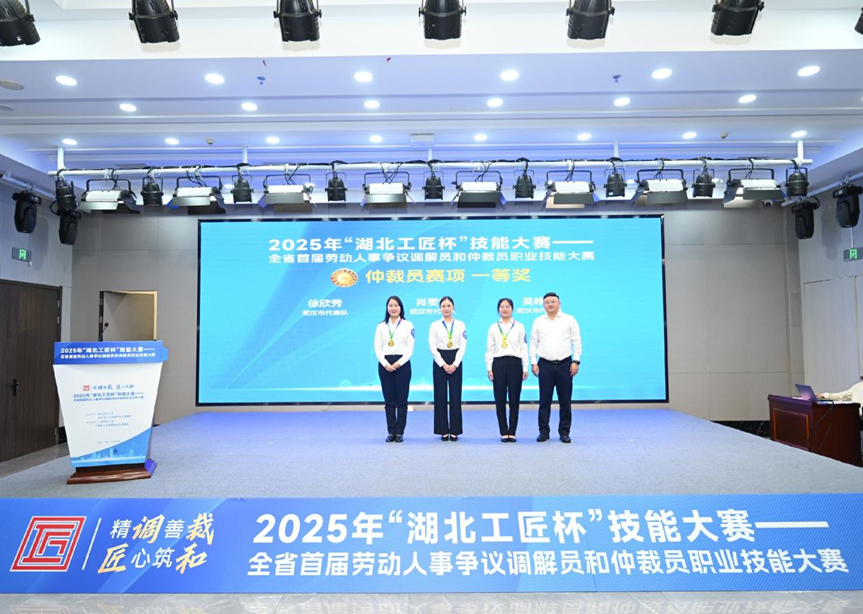 1759998561412225.png 1759998561412225.png